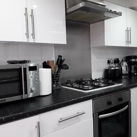 Luxurious Apartment In Kensington & Chelsea 런던 외부 사진