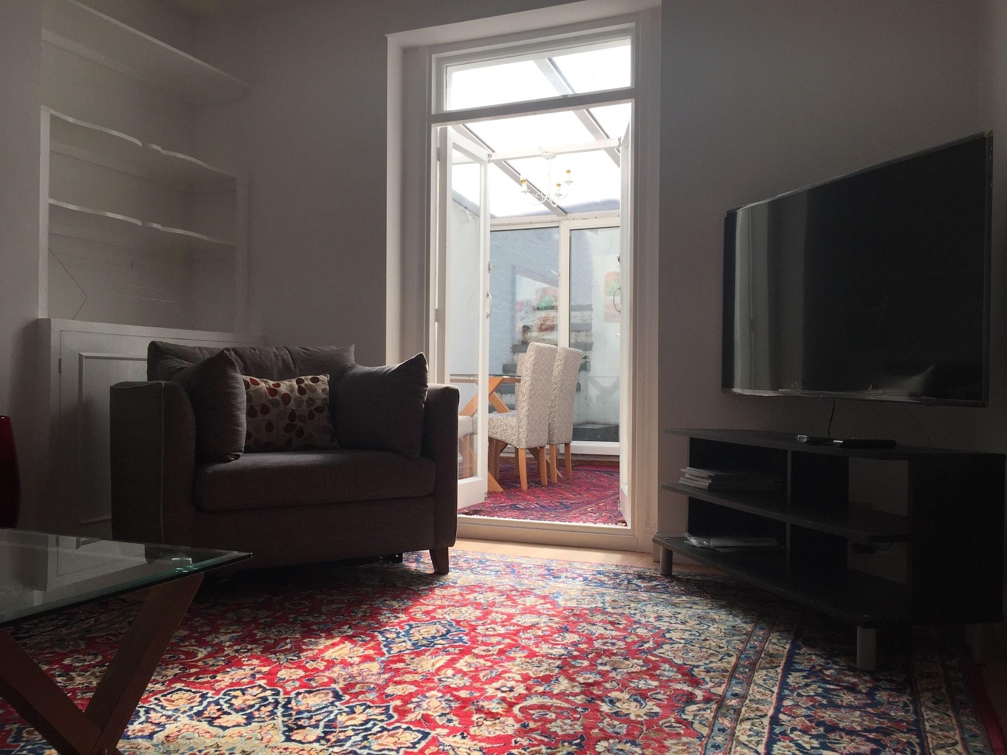 Luxurious Apartment In Kensington & Chelsea 런던 외부 사진