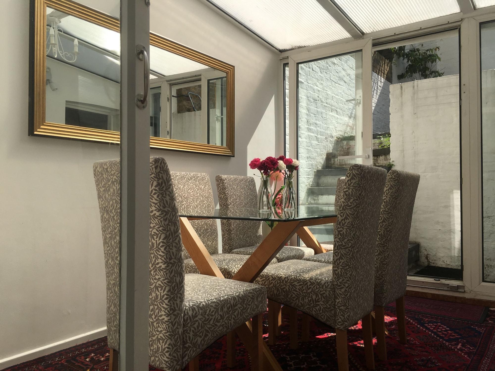 Luxurious Apartment In Kensington & Chelsea 런던 외부 사진