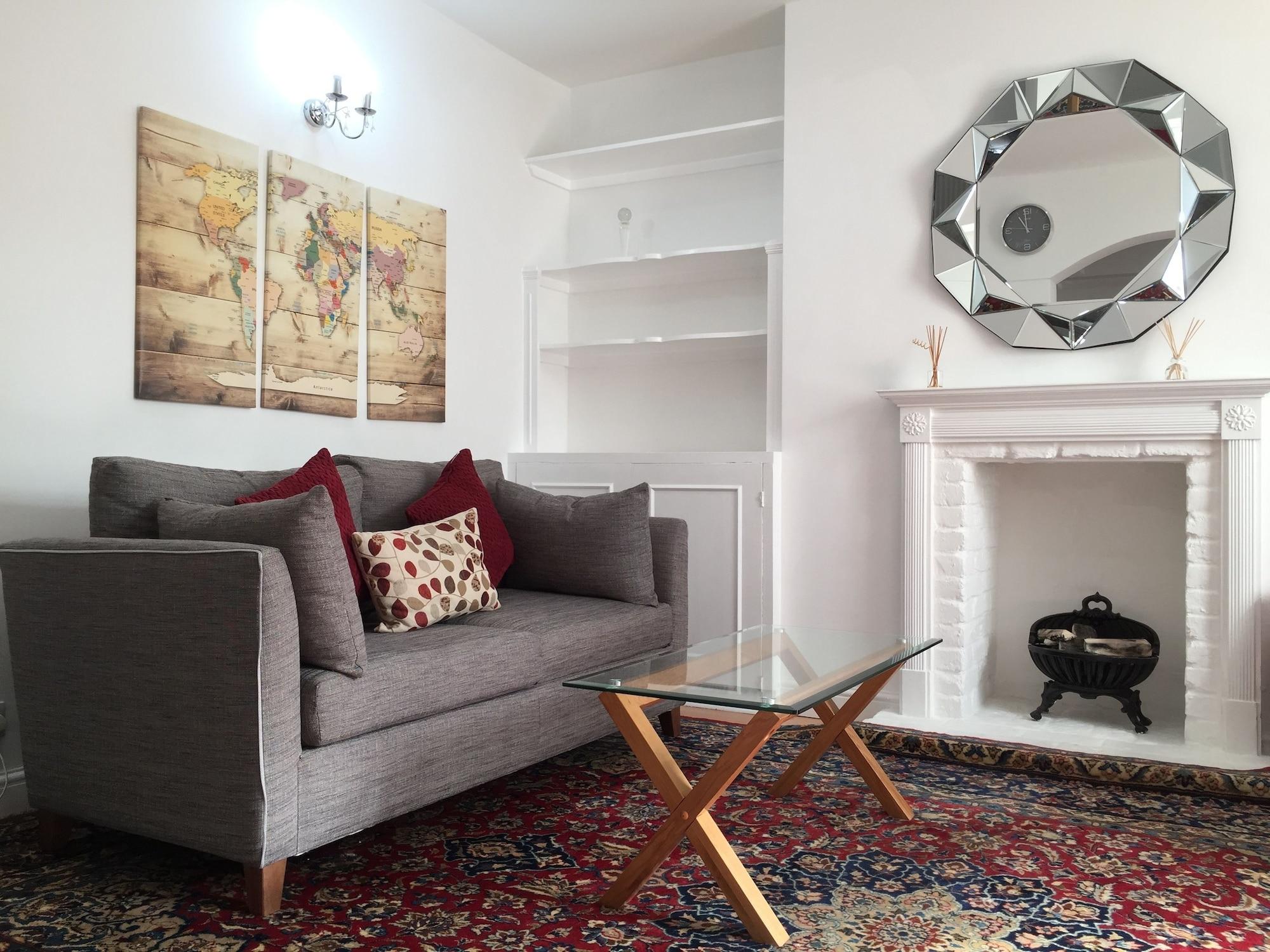 Luxurious Apartment In Kensington & Chelsea 런던 외부 사진