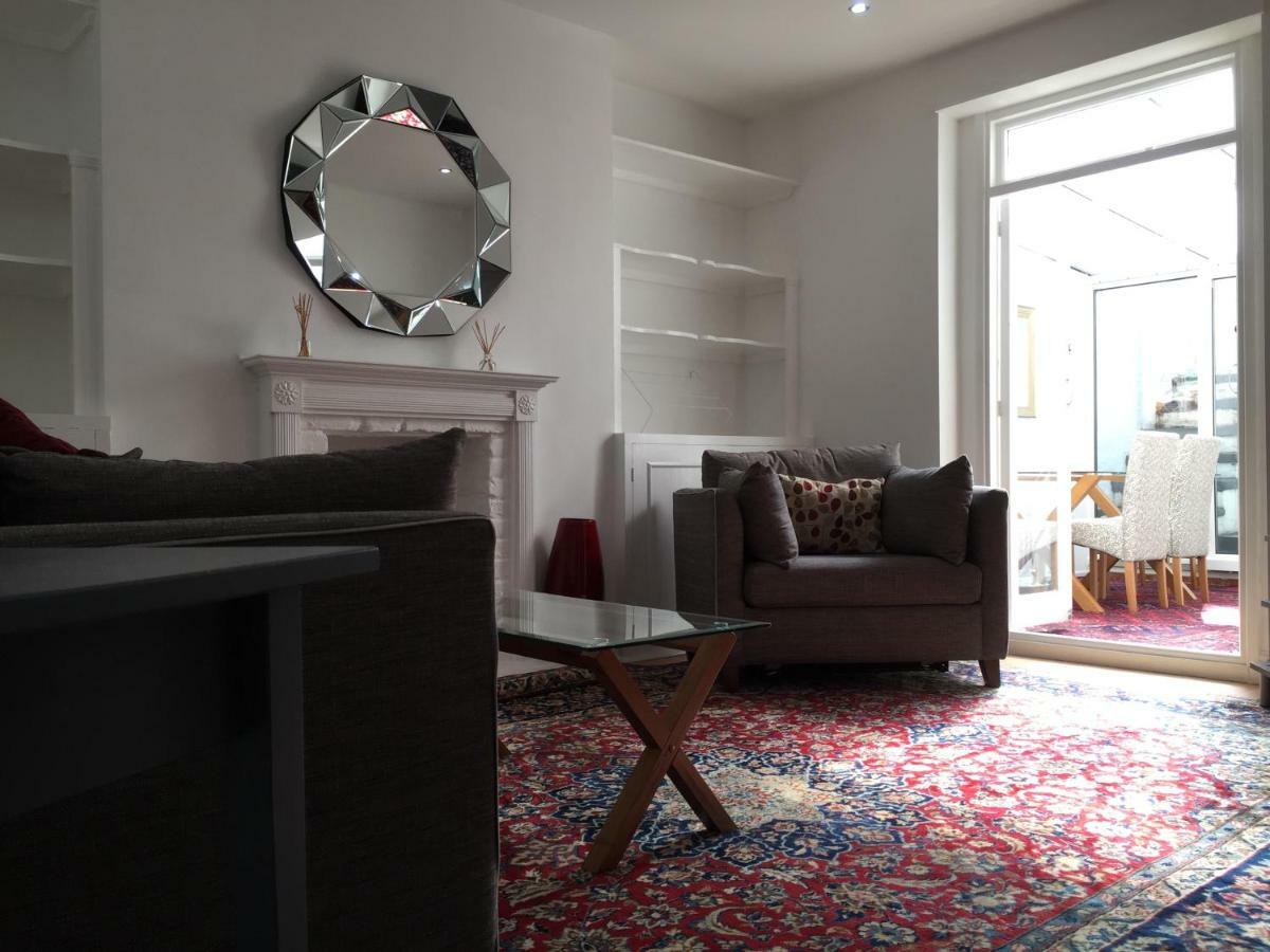 Luxurious Apartment In Kensington & Chelsea 런던 외부 사진