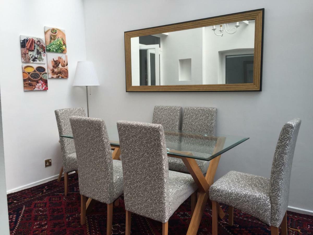 Luxurious Apartment In Kensington & Chelsea 런던 외부 사진