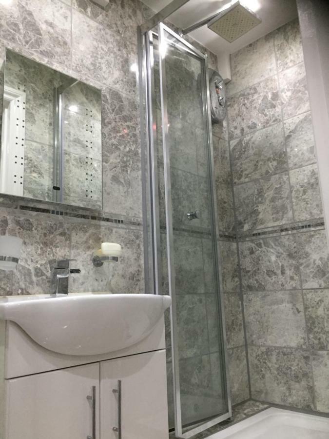 Luxurious Apartment In Kensington & Chelsea 런던 외부 사진