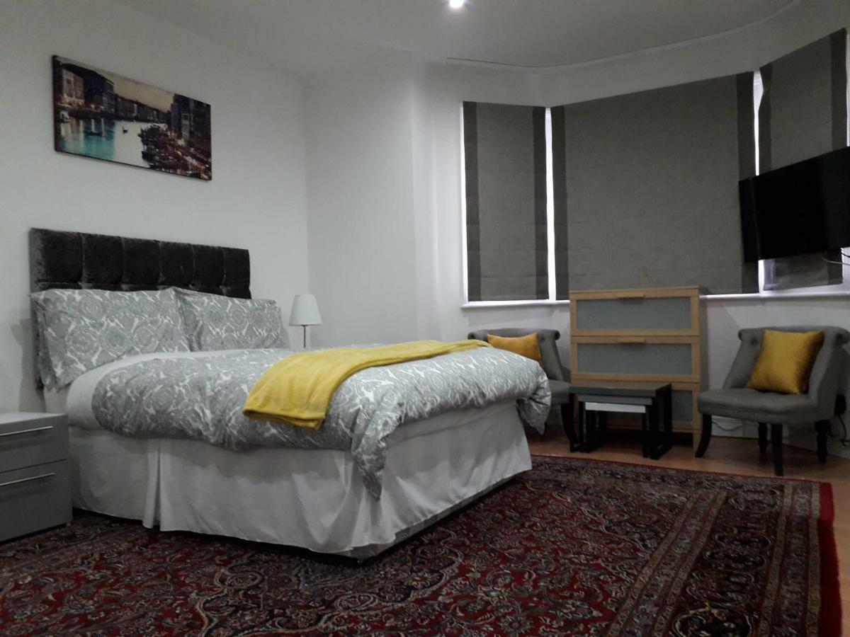 Luxurious Apartment In Kensington & Chelsea 런던 외부 사진