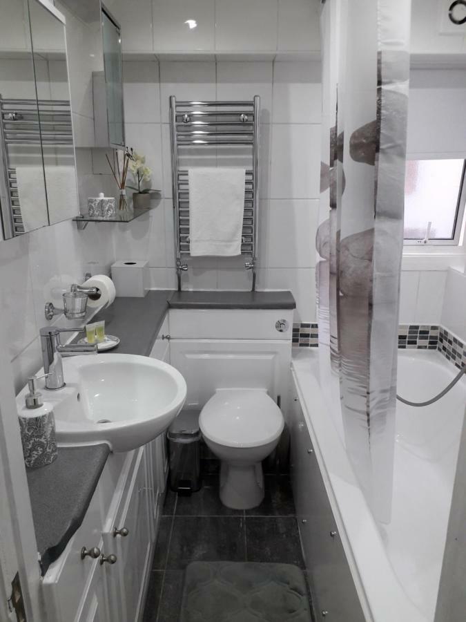 Luxurious Apartment In Kensington & Chelsea 런던 외부 사진